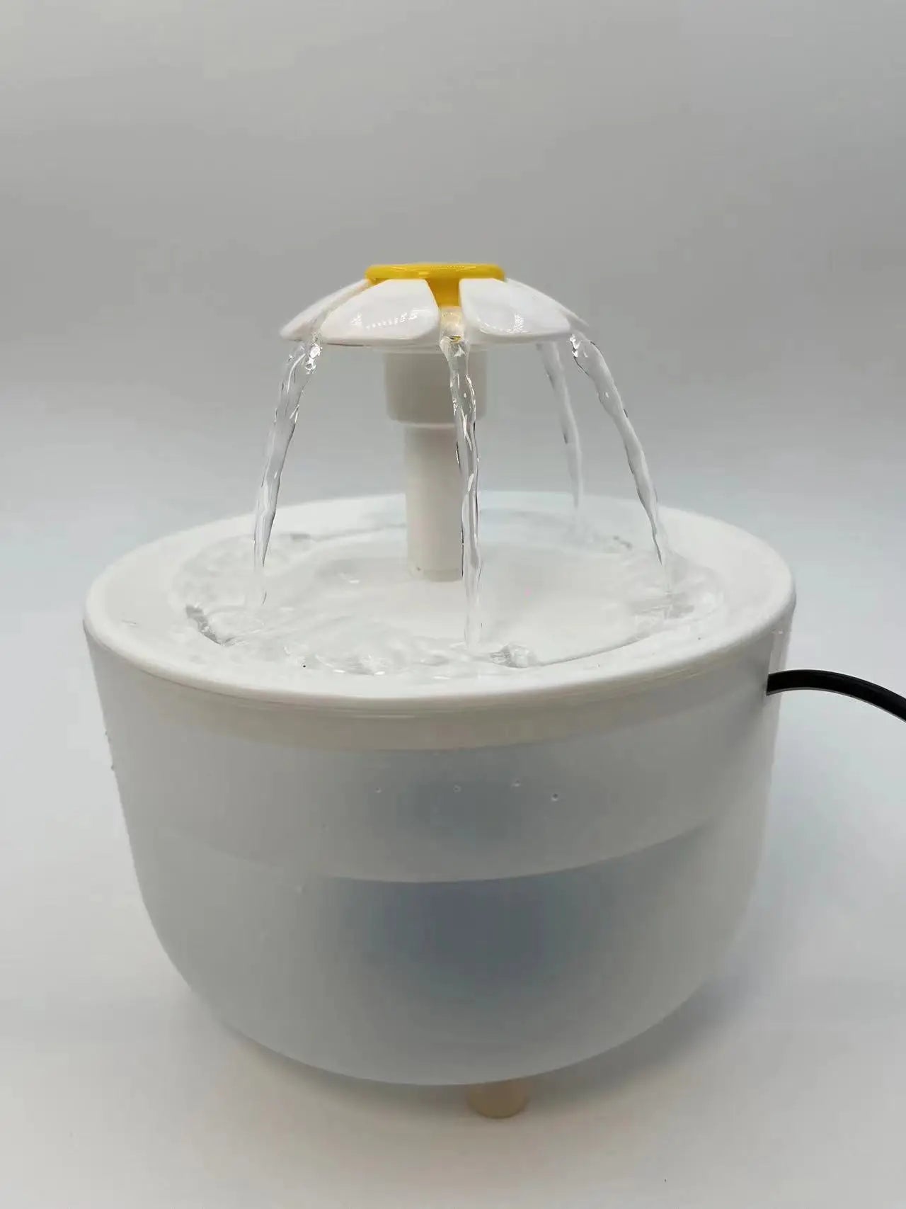 Pet Water Fountain | USB Powered & Flower - Flow Hydration - Katchy Vibez